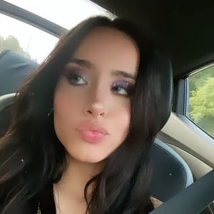 Meet your Posher, Celeste